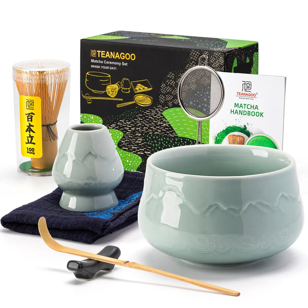 抹茶套装 7件套 /Matcha Set: Schneebesen + Teelöffel + Löffelhalter + Schneebesenhalter + Keramische Matcha Schale + Teesieb + Chakin