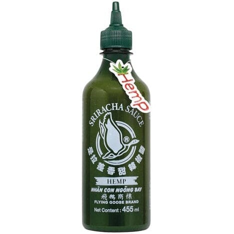 飞鹅 是拉差辣椒酱 大麻籽 455毫升 /Sriracha Chilisauce Hanf 455ml FLYING GOOSE
