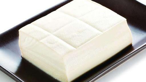 新鲜 豆腐 一块/Frische Tofu Stück